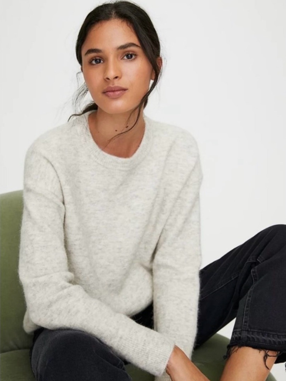 Aritzia The Group Babaton Thurlow Sweater
M Oat Grey Wool Yak Classic Cozy